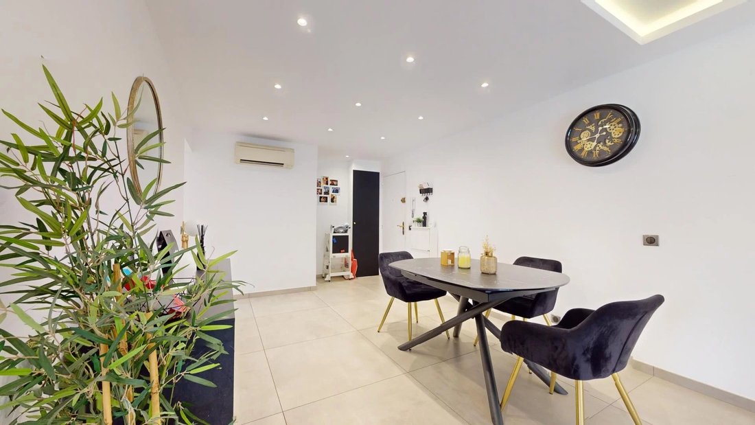Apartment in Croix des Gardes, Cannes, France 2 - 14458582