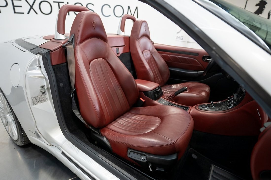Cabriolet in Saint Louis, MO, United States 3 - 14902383