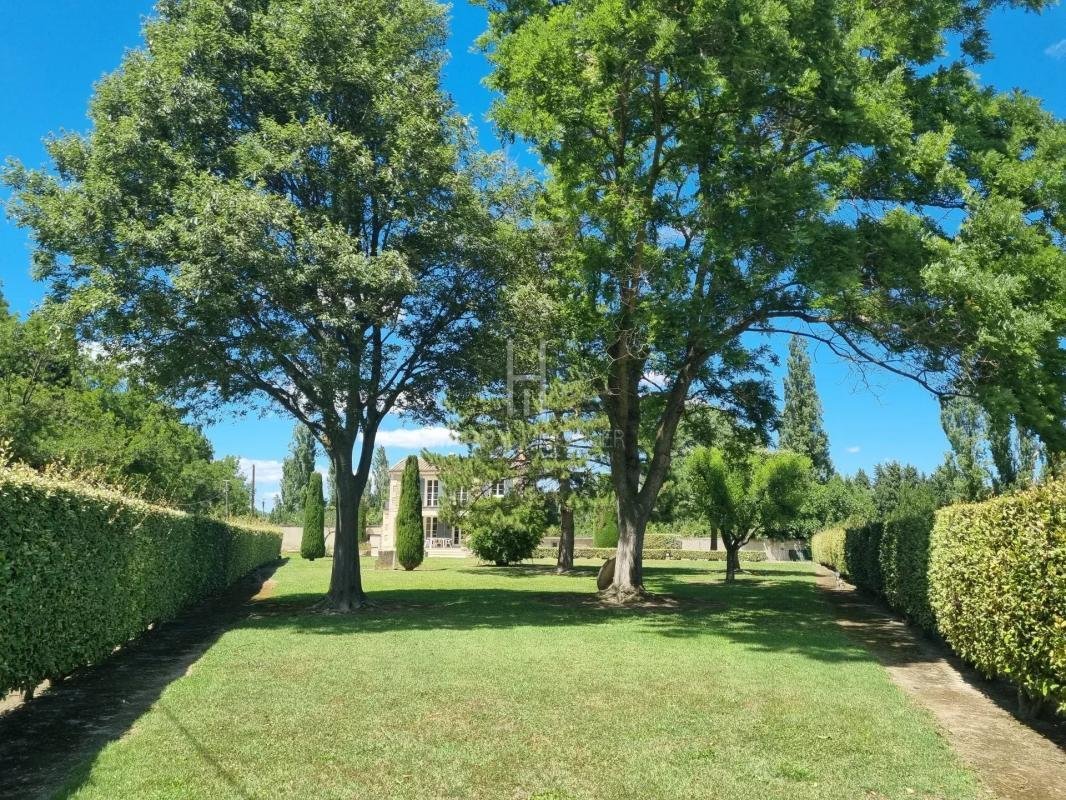 Farm Ranch in Barbentane, Provence-Alpes-Côte d'Azur, France 3 - 14911194