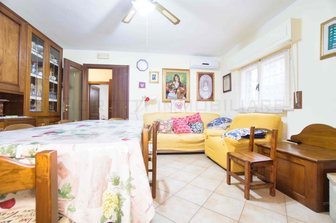 House in La Sdriscia, Piombino, Tuscany 2 - 14916358