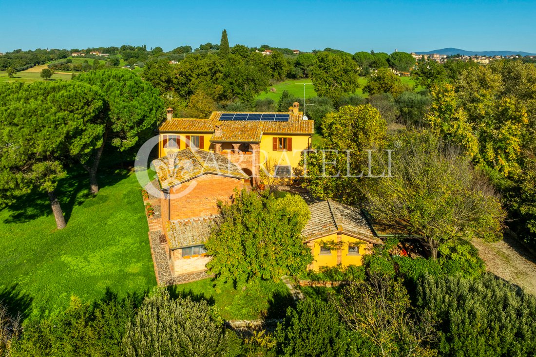Rancho en Toscana, Italia 2 - 14916938