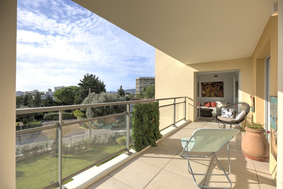 Appartamento a Les Cougoulins-Rastines, Antibes, Francia 2 - 14910498