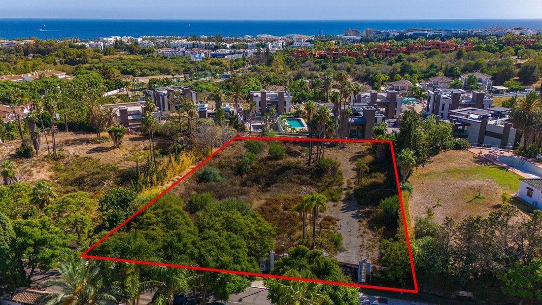 Terreno a Nueva Andalucía, Marbella, Spagna 1 - 14916297