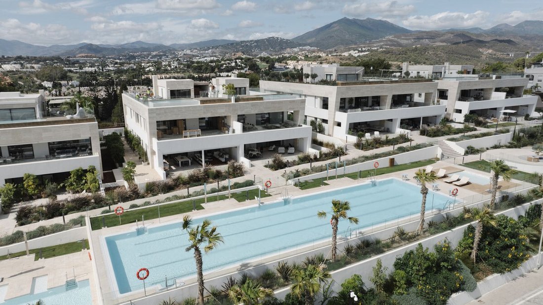Apartment in Puerto Banus, Marbella, Spain 2 - 14910721