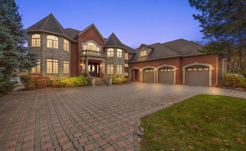Luxury lakefront homes for sale in Michigan, United States | JamesEdition