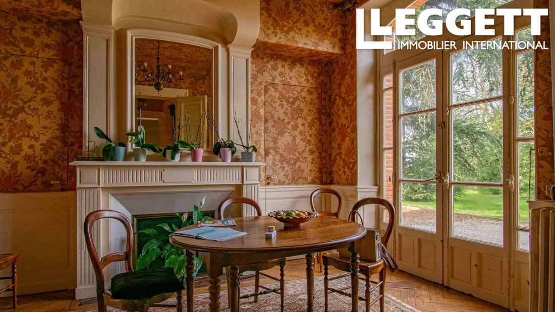 A Toulouse Castle’s Whisper: 250m² of Timeless Grandeur & Boundless Promise