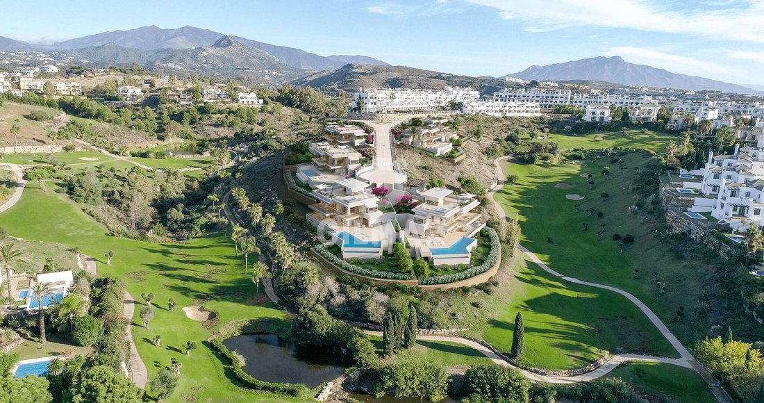 Villa in Estepona, Andalusia, Spain 2 - 14922439