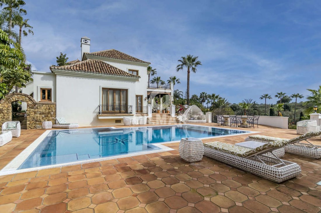 Villa in Estepona, Andalusia, Spain 2 - 14919564