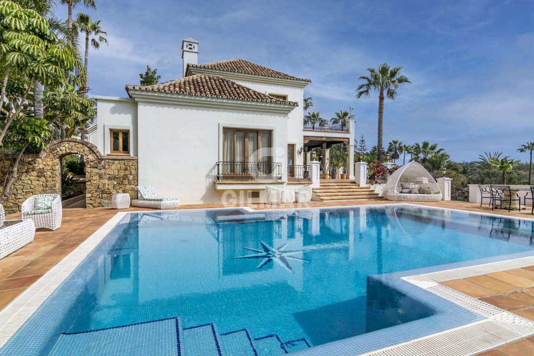 Villa in Estepona, Andalusia, Spain 4 - 14919564