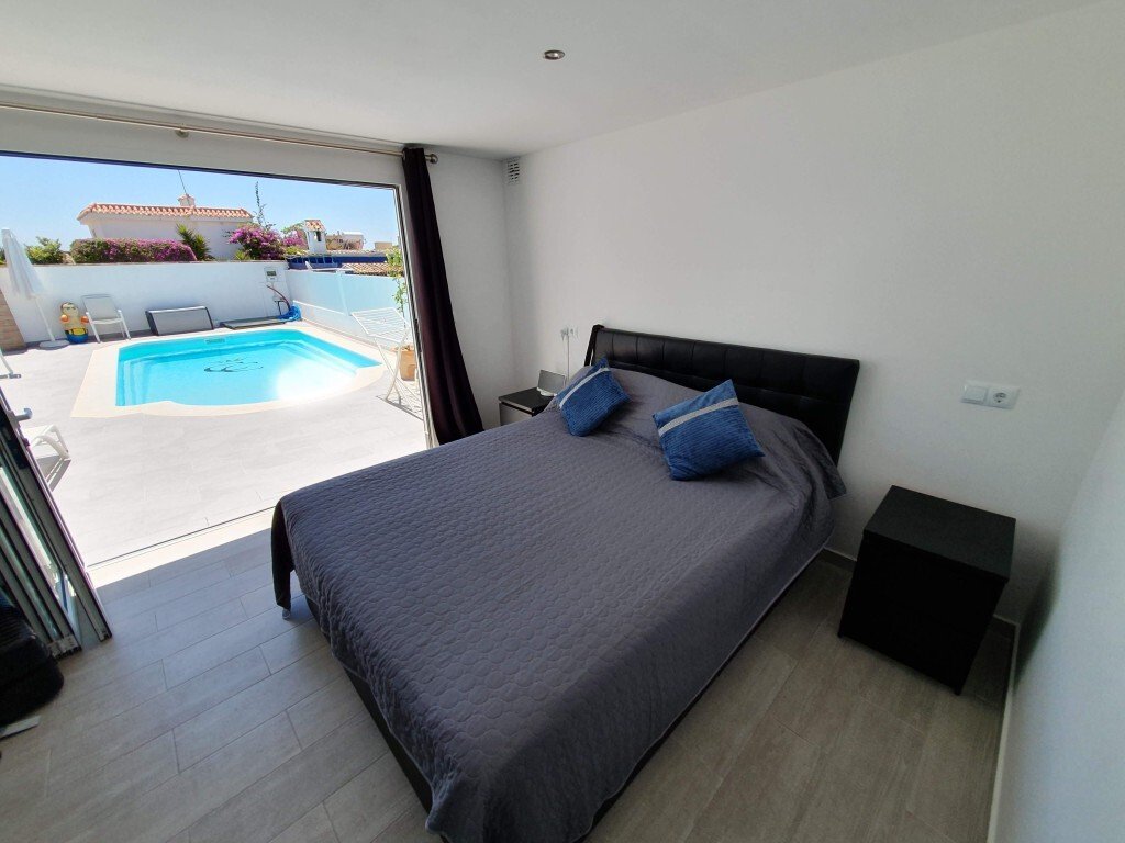 House in Sitio de Calahonda, Mijas, Spain 3 - 14928332