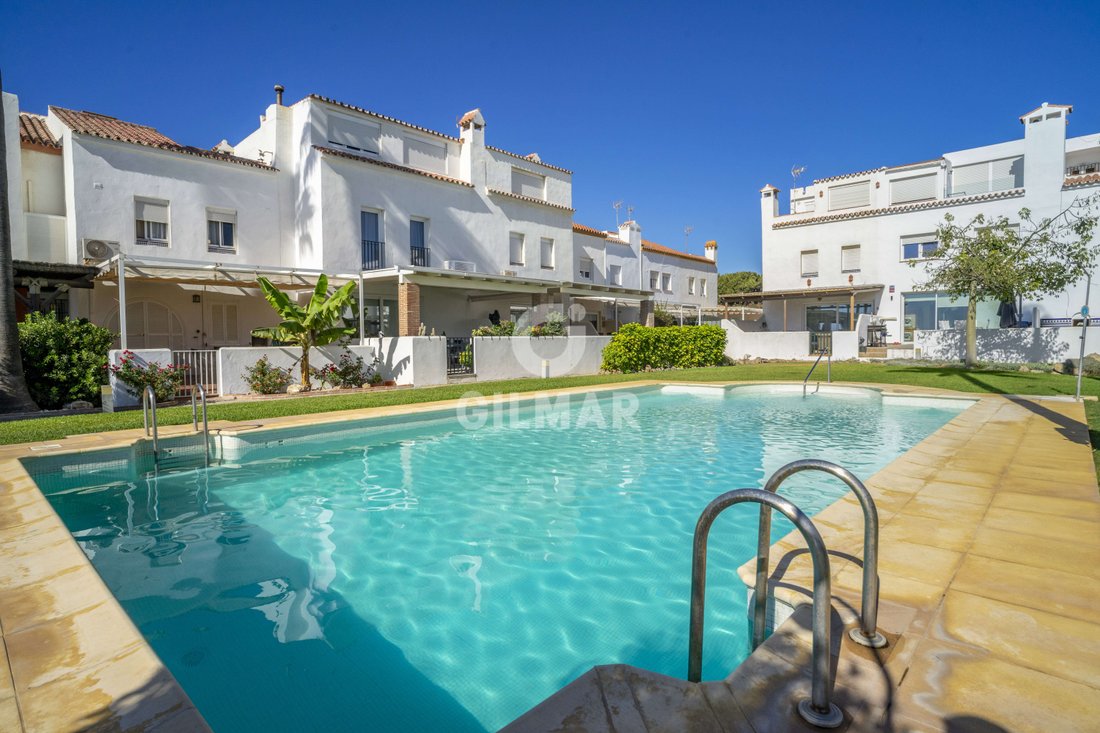 House in Manilva, Andalusia, Spain 2 - 14927540