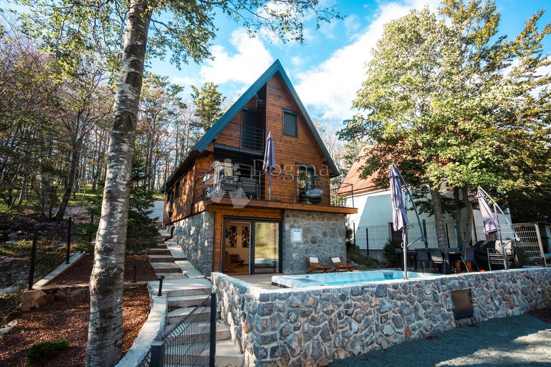 House in Opcina Cavle, Primorje-Gorski Kotar County, Croatia 1 - 14927586