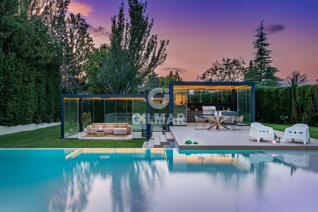 Villa in La Moraleja, Alcobendas, Comunidad de Madrid 1 - 14920417