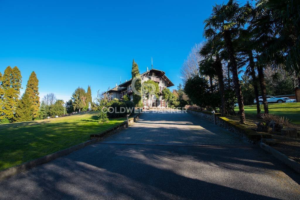 Villa in Besana in Brianza, Lombardy, Italy 3 - 14929586
