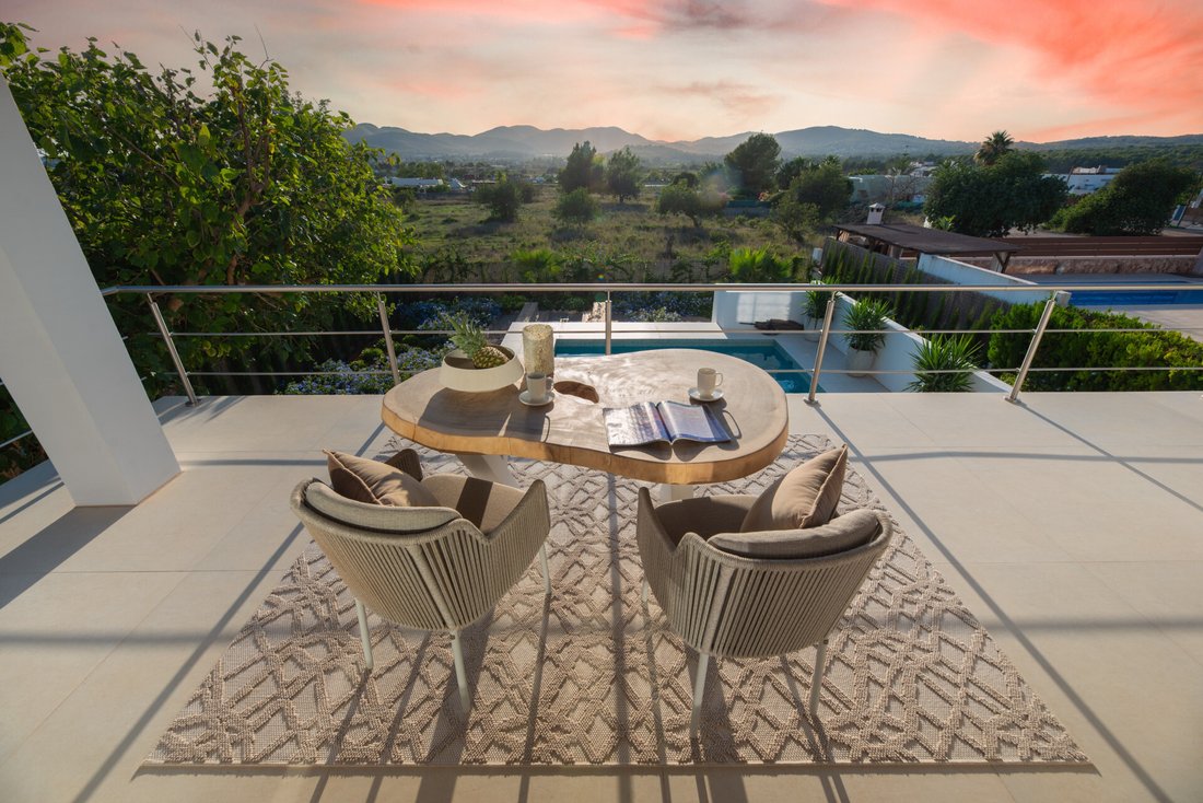 Villa in Ca na Negreta, Santa Eularia des Riu, Balearic Islands 1 - 14928479