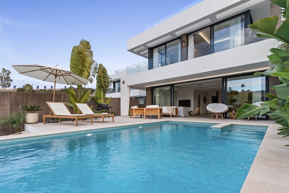Villa a Estepona, Andalusia, Spagna 4 - 14926722