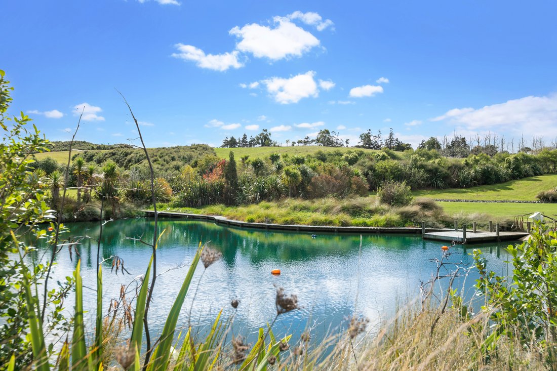 House in Wainui, Auckland, New Zealand 3 - 14926799