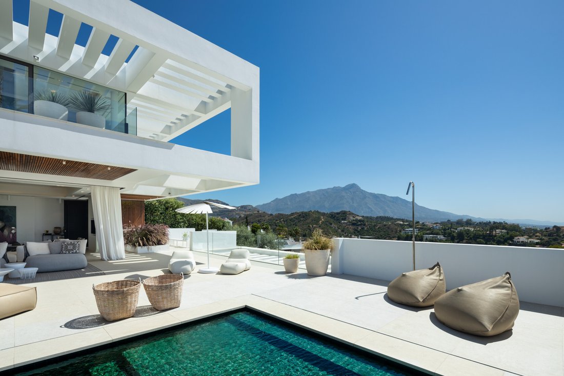 Villa in La Quinta, Benahavis, Andalusia 1 - 14927008