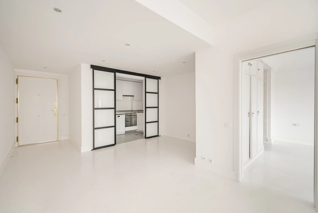 Apartment in Barrio Salamanca, Community of Madrid, Spain 1 - 14931106