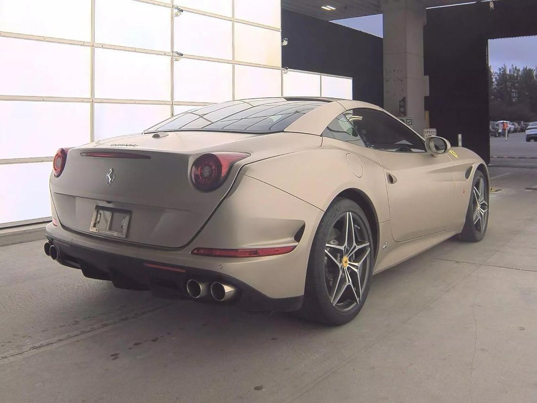 Cabriolet in Jacksonville, FL, United States 5 - 14932778