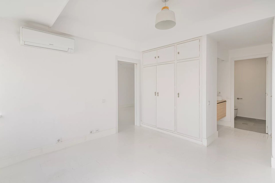 Apartment in Barrio Salamanca, Community of Madrid, Spain 3 - 14931106