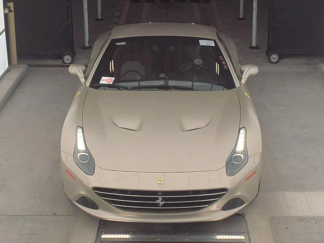 Cabriolet in Jacksonville, FL, United States 2 - 14932778