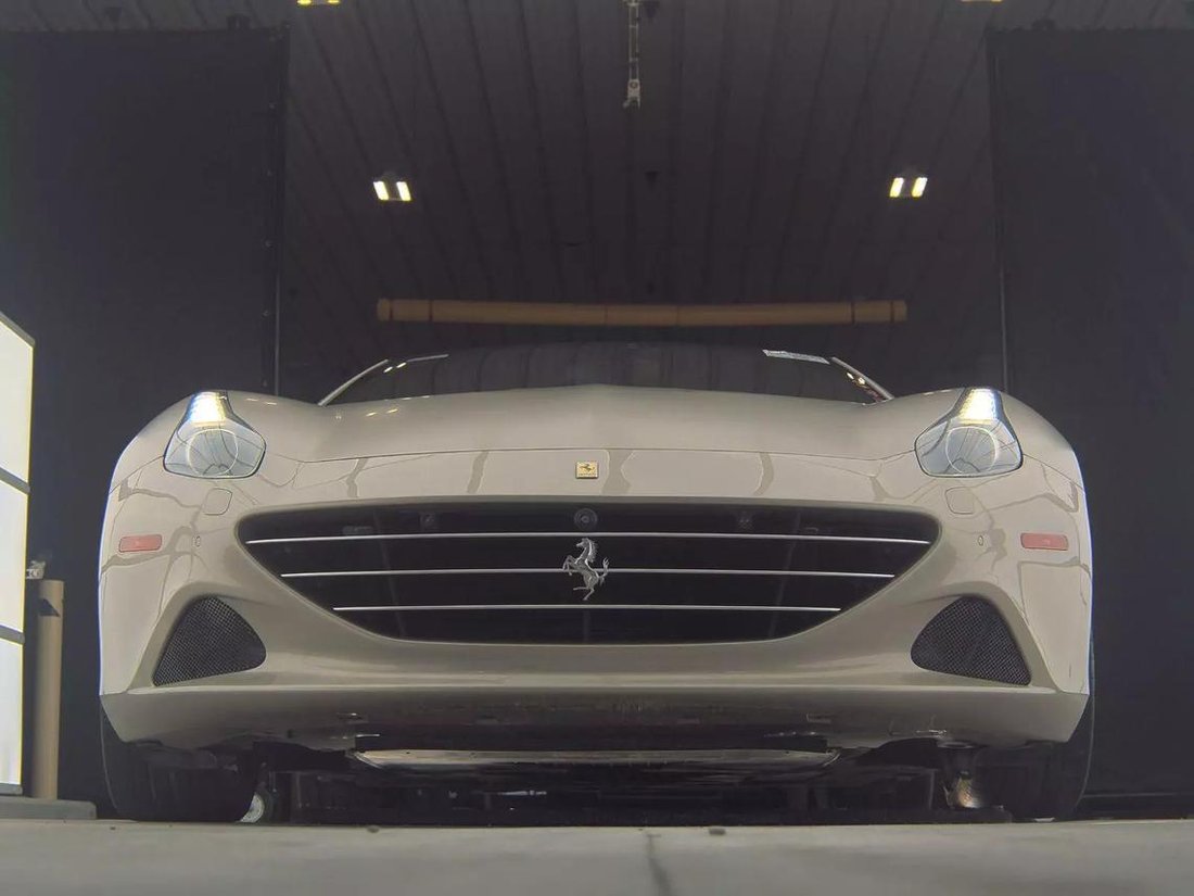 Cabriolet in Jacksonville, FL, United States 3 - 14932778