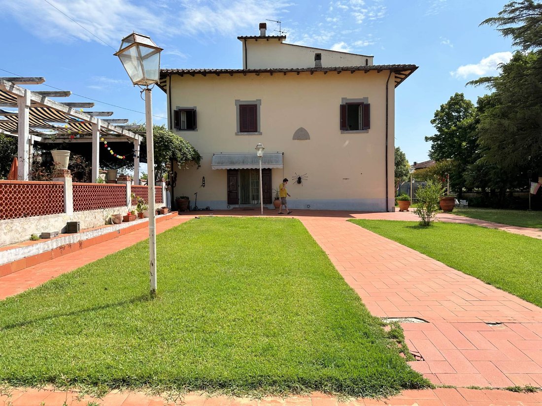 Villa in Bientina, Tuscany, Italy 2 - 14932235