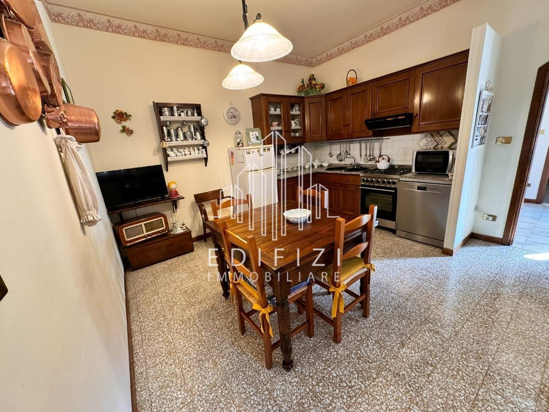 House in Pietrasanta, Tuscany, Italy 5 - 14935270