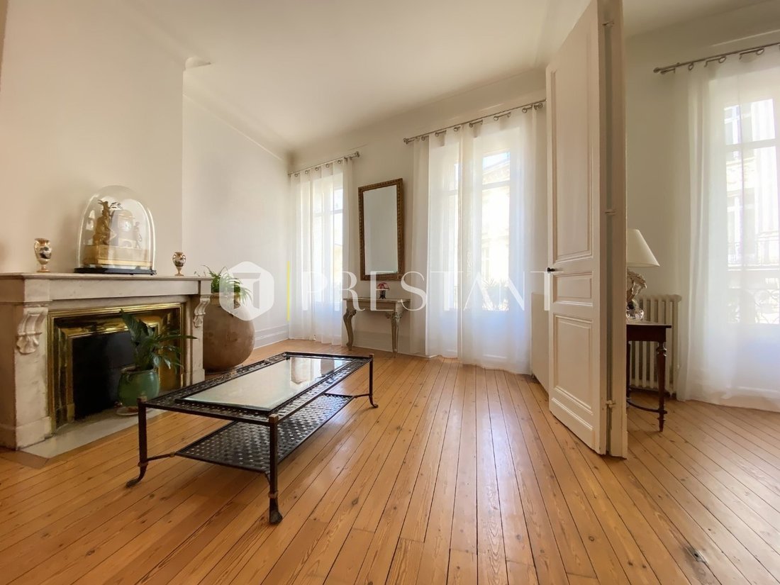 Apartment in Hôtel de Ville-Quinconce-Saint Seurin-Fondaudège, Bordeaux, France 1 - 14520408
