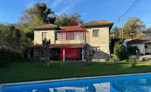 House in Prado (Sao Miguel), Braga, Portugal 1