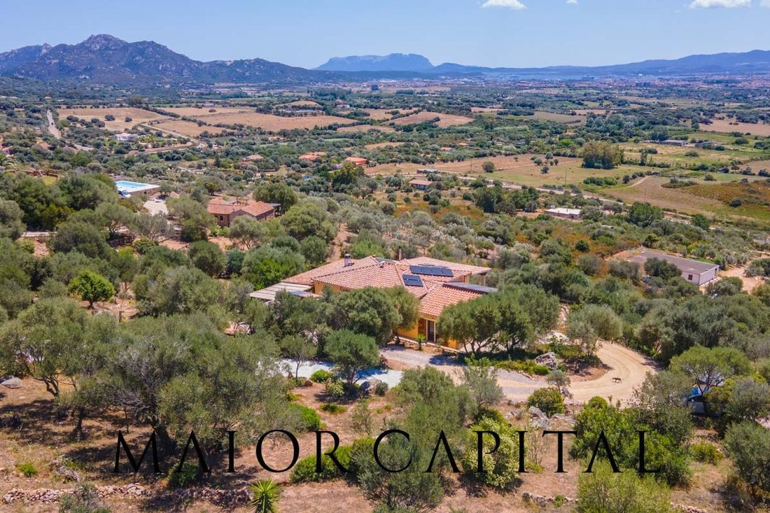 Casa en Olbia, Cerdeña, Italia 3 - 14402835