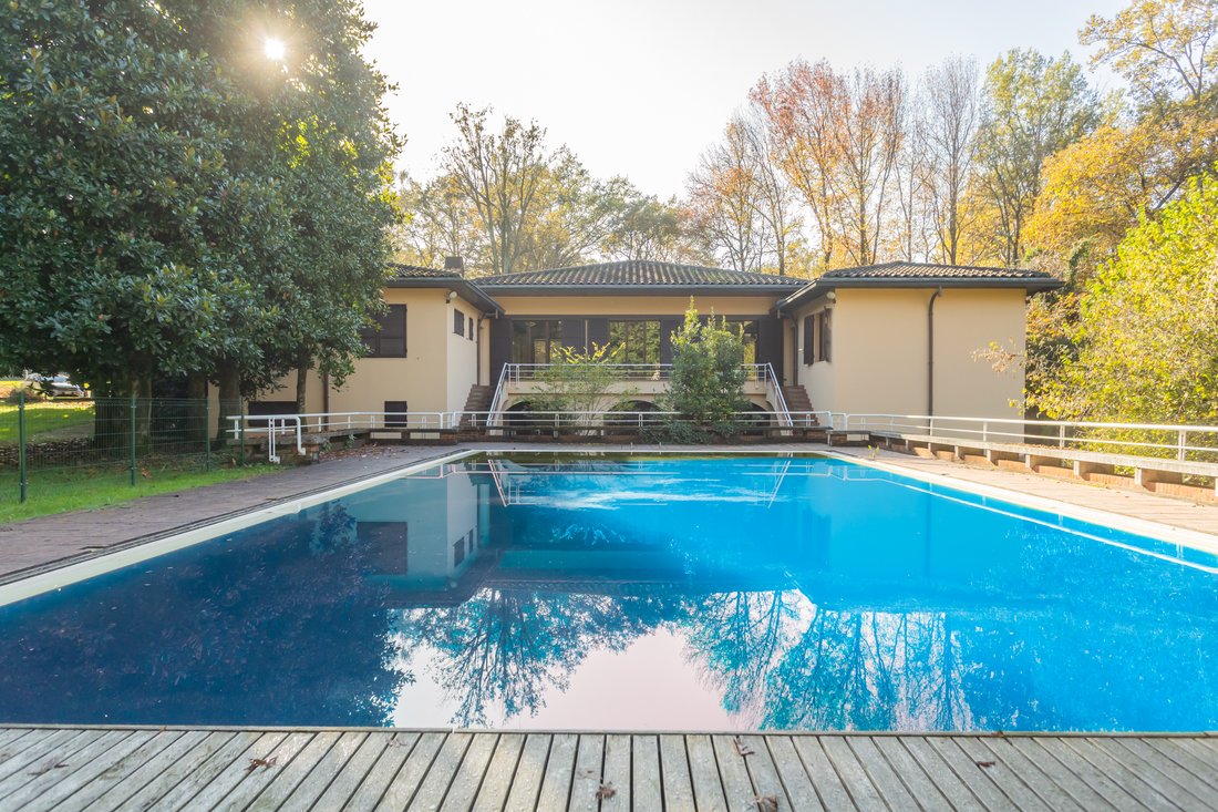 Estate in Borgo Ticino, Piedmont, Italy 2 - 14937204