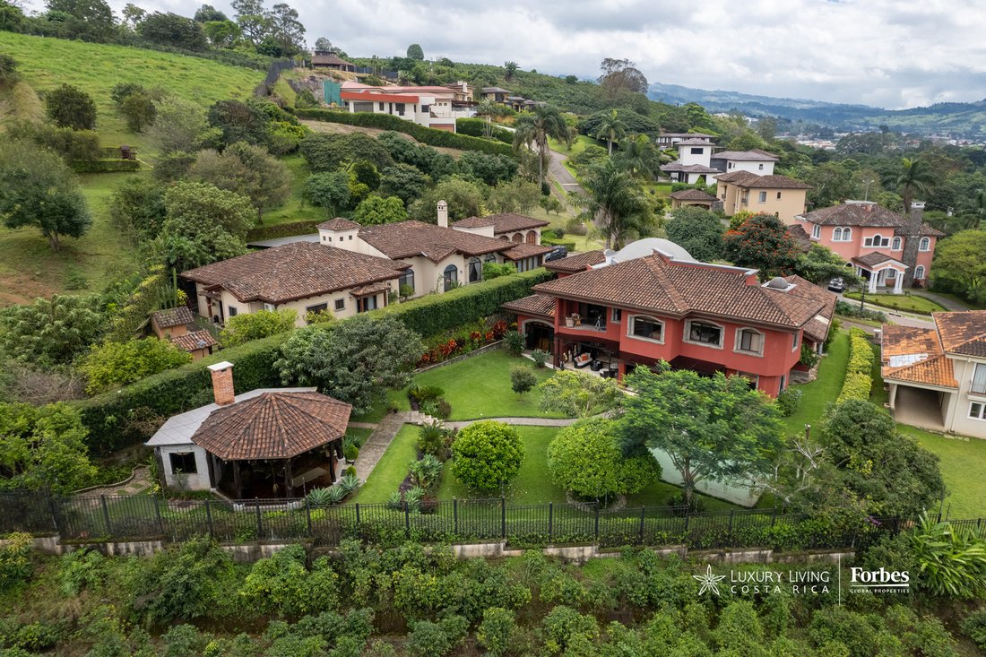 House in La Unión, La Unión, Costa Rica 1 - 14937720