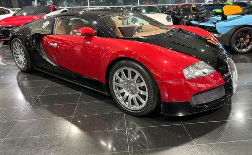 2009 Bugatti Veyron  in Dubai, United Arab Emirates 1
