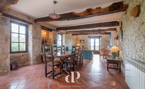 19 Th C Castle Outbuildings, Stabbles, Pool