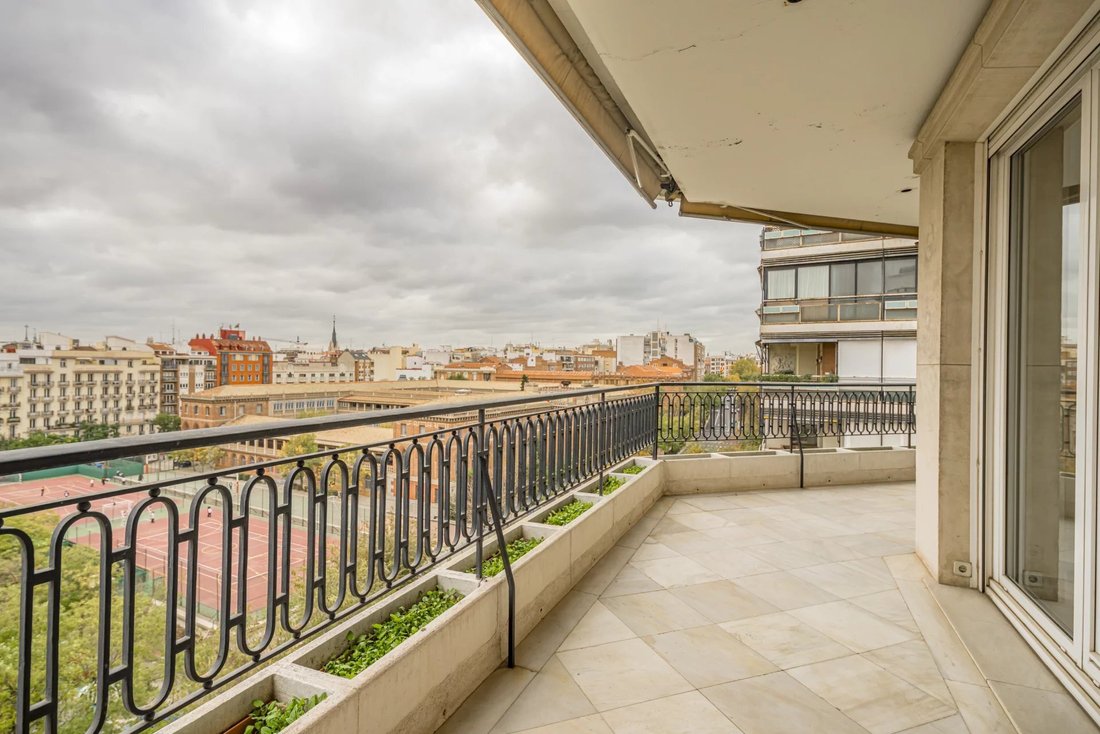 Apartment in Chamberí, Community of Madrid, Spain 5 - 14931098