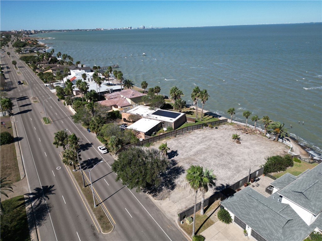 Land in Corpus Christi, Texas, United States 1 - 14939363
