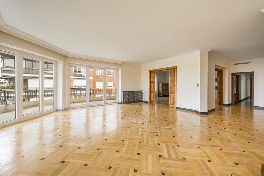 Apartment in Chamberí, Community of Madrid, Spain 4 - 14931098