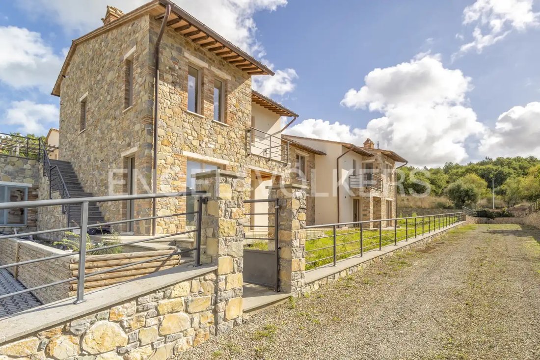 Villa in San Casciano dei Bagni, Tuscany, Italy 3 - 14940213