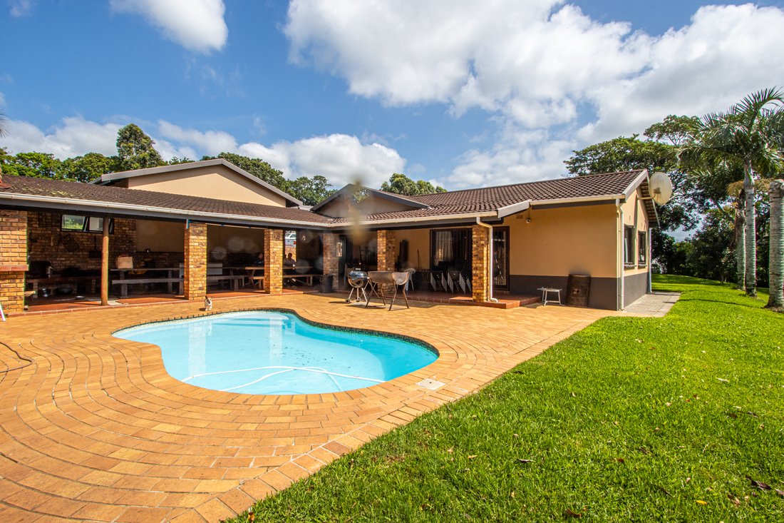 Farm Ranch in Palm Beach, KwaZulu-Natal, South Africa 3 - 14942300