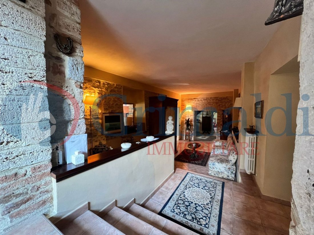 Villa en San Mariano, Umbría, Italia 1 - 14941077