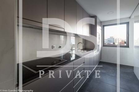 Apartment in Cedofeita, Santo Ildefonso, Se, Miragaia, Sao Nicolau e Vitoria, Porto District, Portugal 3 - 14941314