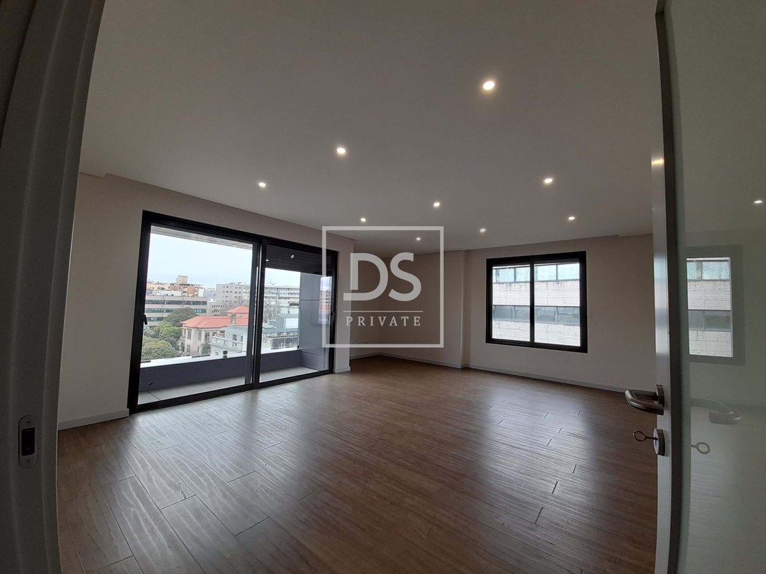 Apartment in Cedofeita, Santo Ildefonso, Se, Miragaia, Sao Nicolau e Vitoria, Porto District, Portugal 5 - 14941314
