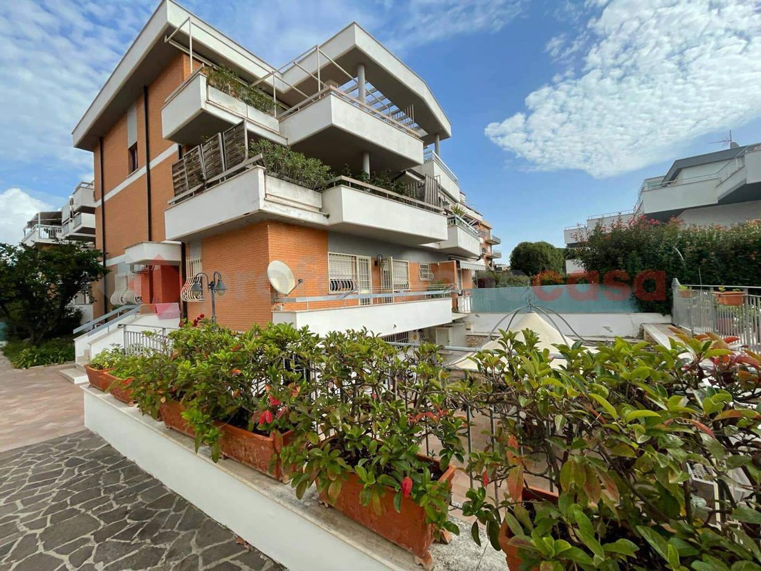Townhouse in Lungomare Circe, Terracina, Lazio 2 - 14941081