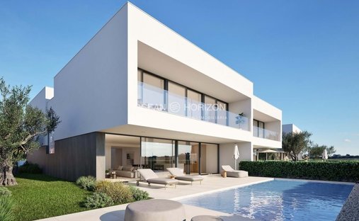 Villa in Sao Goncalo de Lagos, Algarve, Portugal 1