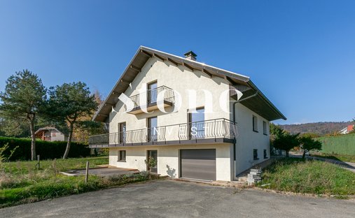 House in Metz-Tessy, Épagny Metz-Tessy, France 1