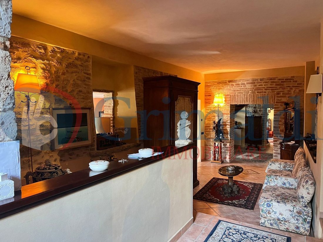 Villa en San Mariano, Umbría, Italia 2 - 14941077