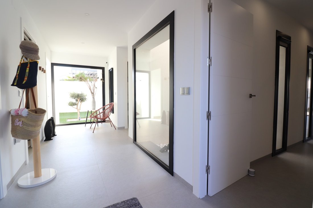 Villa in Formentera del Segura, Valencian Community, Spain 3 - 14940655