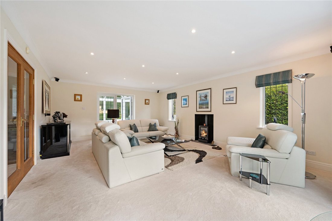 House in Wetherby, England 3 - 14941847